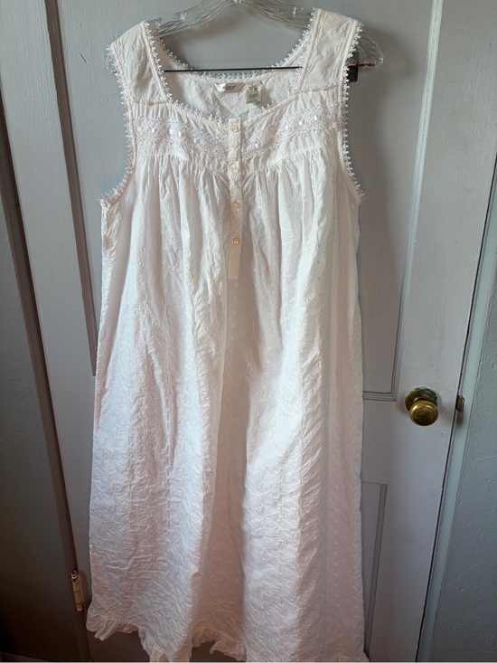 Adonna Other - Adonna White Sleeveless Cotton Nightgown with Lace Trim 8-22
